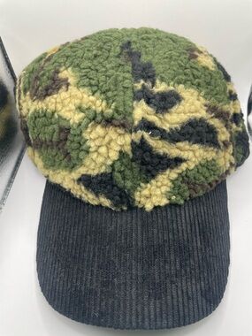 Camouflage Sherpa Cap in Green and Black - Reptile Accessory
